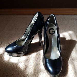 Black pumps by guess